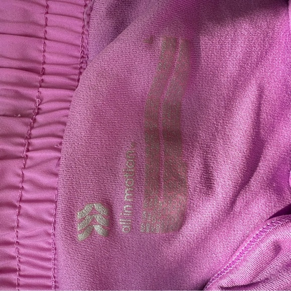 Bogs Pink Athletic Shorts Performance Fit - Picture 4 of 4